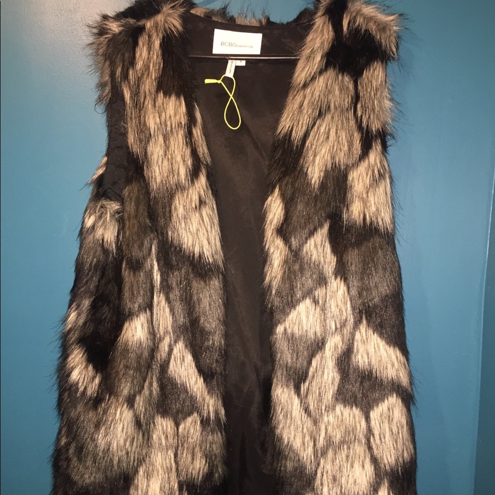 Beautiful faux fur vest!